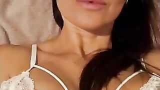 Ameliedale Webcam Video Im Sure You Love Cum Inside Your Pussy