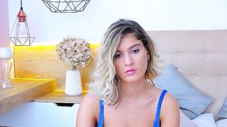 JennyQuinn sexy blonde in blue pants and bra xxx live webcam show