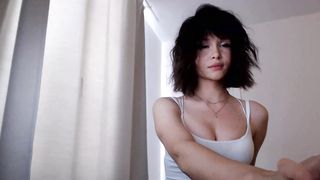 sasha_ursx - slim cam teen short-haired brunette looks like a girl-next-door but she is a porn addicted
