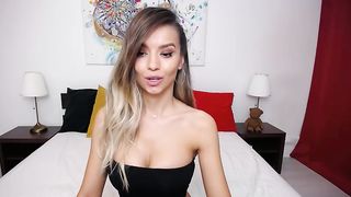 AmorousJoulie-classy webcam model from stunning bit tits blonde