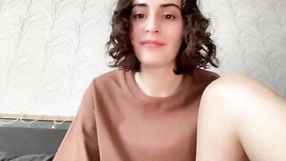 Screenshot from wonderland_stia's live webcam sex show video