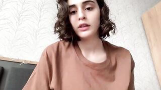 Screenshot from wonderland_stia's live webcam sex show video