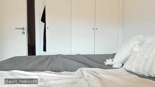 Screenshot from abrilhelena8's live webcam sex show video