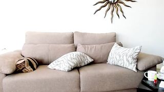 Screenshot from redskyxxx_'s live webcam sex show video