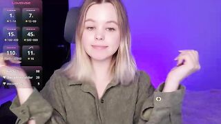 Screenshot from dianaholiday's live webcam sex show video