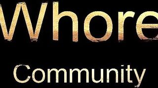 Enjoy cam model showing her tits