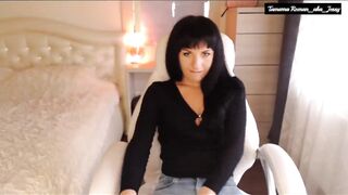 Tamarra-Roman-Sexy Jeans Chair Tease Ass Wigglin Strip Clit Caressin Fingerin 9-26-19