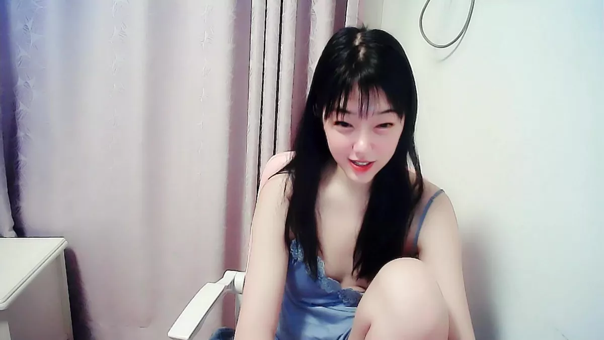 Asian Teen Web Cam - Pink_lily5 brunette asian teen - Chinese Webcam Porn