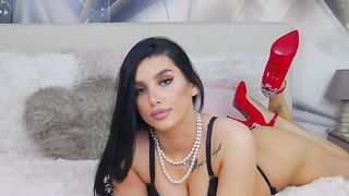AmyBlaire - Damn sexy and gorgeous camgirl
