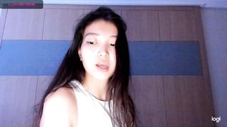 katie_kittie - Cute asian teen chating