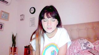 kittenmoon - Cute bitch shoving toy in her horny pussy