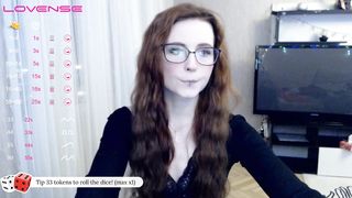 klementinagirl - Decent redhead girl with pierced lip webcam chat