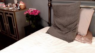 frangi_pani - Cute beauty bareing her pussy with  toy in the vagina