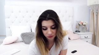 HalleyCoral - Foxy slut webcam chat