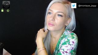 debralee - Blue-eyed blonde with plump lips
