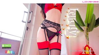 felicity_yours - Skinny girl in sexy lace lingerie and stockings