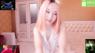 sunayuna - Extremely busty redhead!