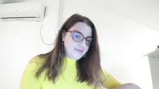 milkykandy - Sexy baby with hugo boobs