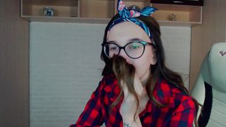 avocaado_girl - Quad-eyed  horny teen