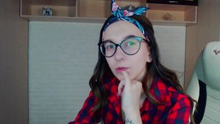 avocaado_girl - Quad-eyed  horny teen