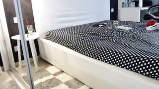 carmela_fox - Hot baby flash her beautiful ass and