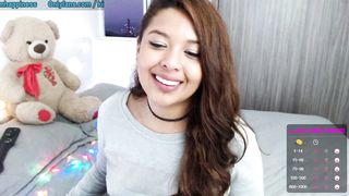 kimberlyhappiness - Wanna stirp off this cutie?