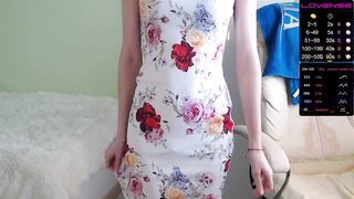 SweetPupsa - Slim webcam girl seducing on camera