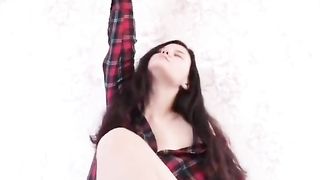 OlexiaSweet - Horny brunette webcam chat
