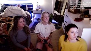 chloemaewilson - Naughty webcam girls chatting live