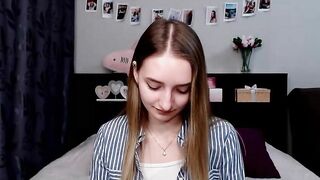 ElinaGrayson - Big eyed cutie's webcam chat