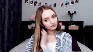 ElinaGrayson - Big eyed cutie's webcam chat