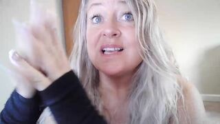 helloimhunny - Naughty mature blonde's webcam chat