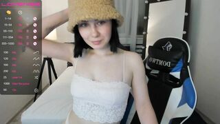 verycute_wow - Lovely skinny brunette's webcam chat