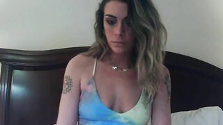 gypsysoulyaz - Bonny tattooed blonde's webcam chat