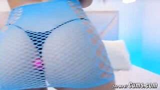 Curvy Babe Explores Her Body by Dildo Fucking Her Wet Pussy