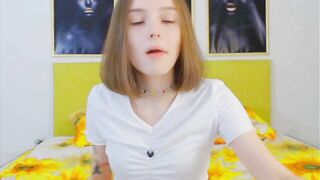 snowy_innocence - Young tattooed beauty's webcam video