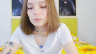 snowy_innocence - Stunning cutie's webcam video