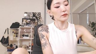 kellyasian - Slim tattooed Asian's cam video