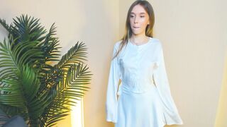Screenshot from katrin_tangerines live webcam sex show video