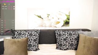 miss_alison - This hottie got huge tits to show!