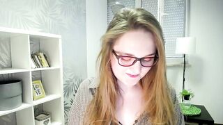 joanna_bright - Lovely and cute blonde amateur's cam video
