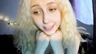 shelly333 - Adorable young blondie's cam video