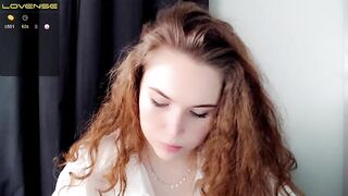 mennysunny - Sweet curly haired baby's webcam video