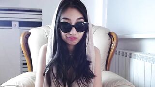 tinaniksy - Naughty Asian flashing tits and pussy