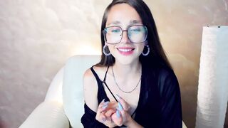 rinahazell - Cute skinny brunette's webcam video