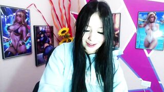 violet_wrist - Adorable brunette's webcam video