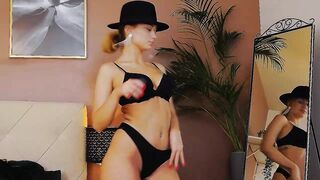 JiaMont - Sexy playful blondie's webcam video