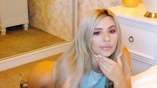 JulietteMcQueen - Booty blonde beauty's webcam video