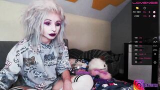 madelinexoxo666 - Wanna fuck this horny emo girl?