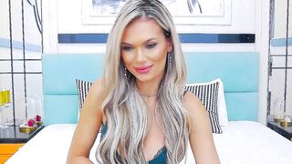 JuliaAzzuro - Striking blonde beauty's cam video